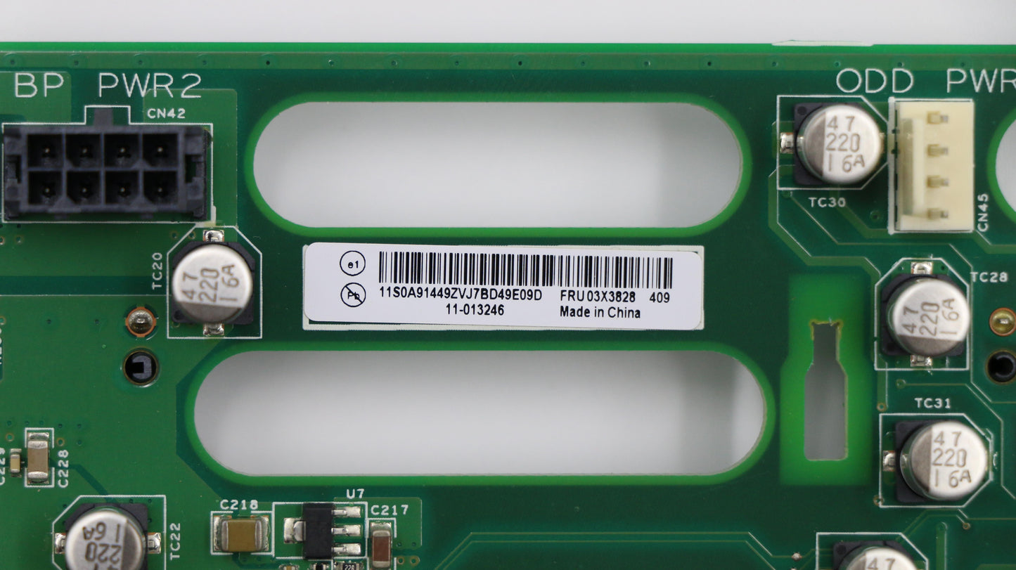 Lenovo Subcard 2U8Ports3.5 Hotswap Bp - 03X3828