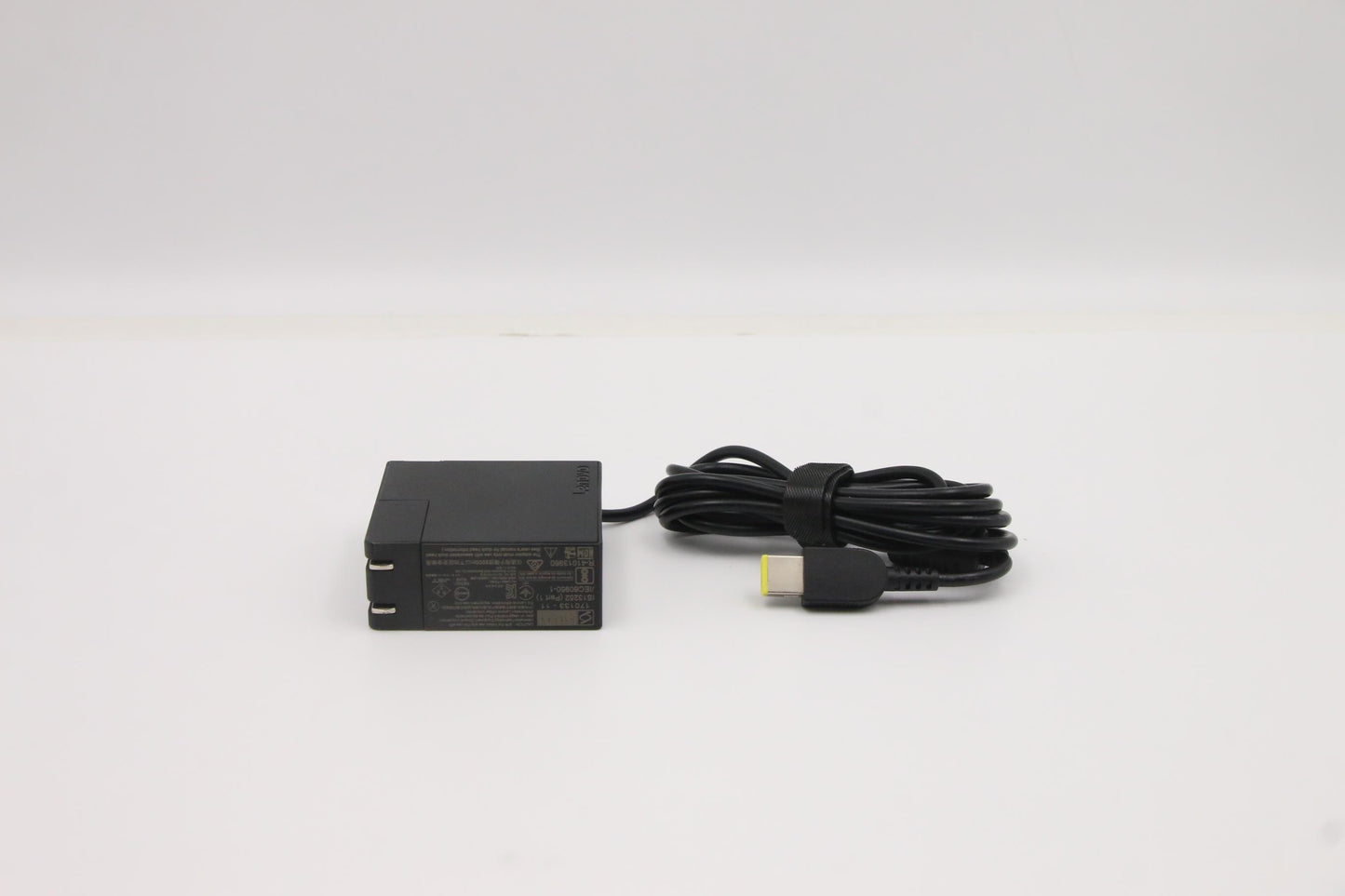 Lenovo Lenovo 65W Ac Travel Adapter W - 03X7429
