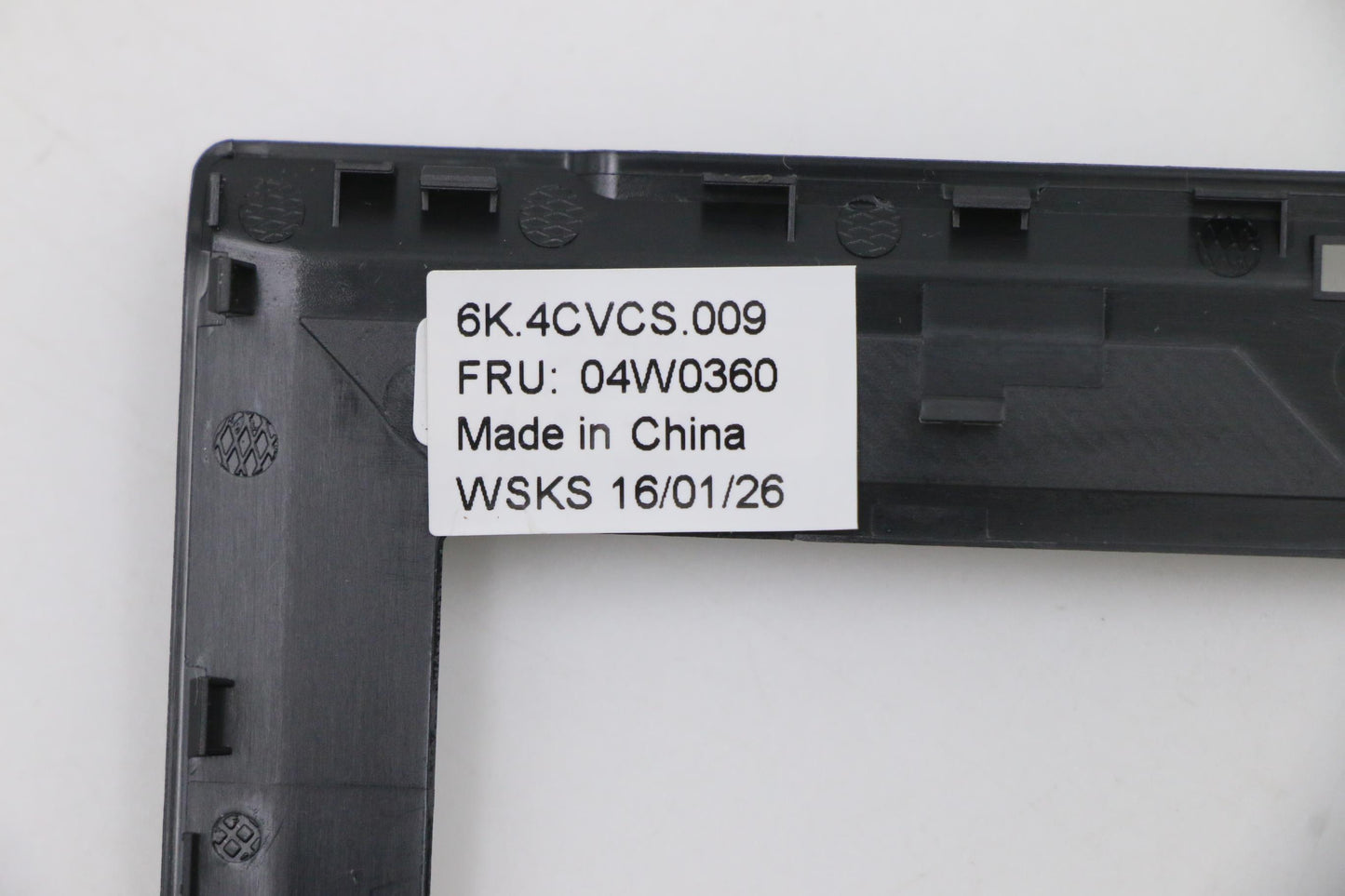 Lenovo Bezel Lcd Bzl For Wxga - 04W0360