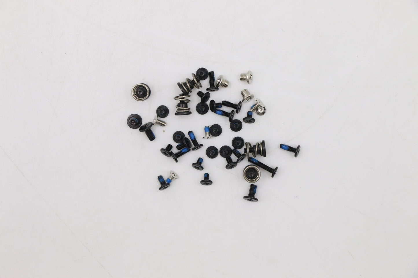 Lenovo Ks Kits Screws And Labels - 04W6949