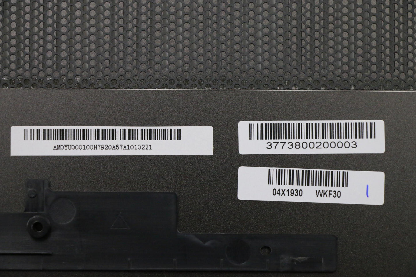 Lenovo Cover Base Cover Asm Row For N - 04X1930