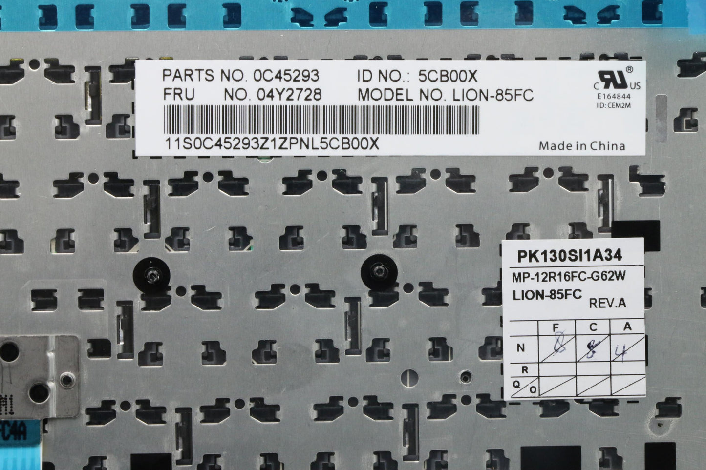 Lenovo Ki Keyboards Internal - 04Y2728