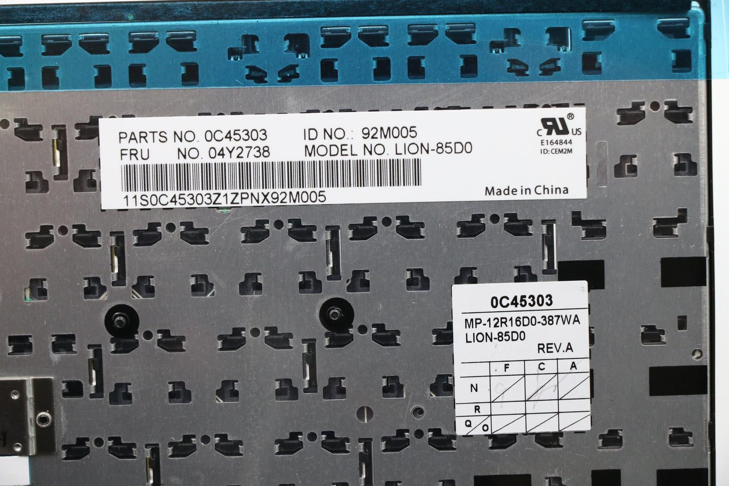 Lenovo Ki Keyboards Internal - 04Y2738