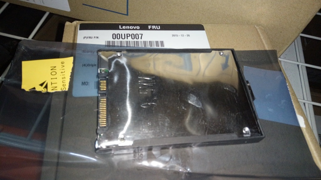 Lenovo Sd Solid State Drives - 00UP007