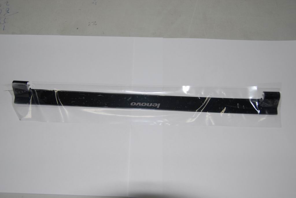 Lenovo 31034363 Lt32P Lcd Bezel 60.4Y711.001