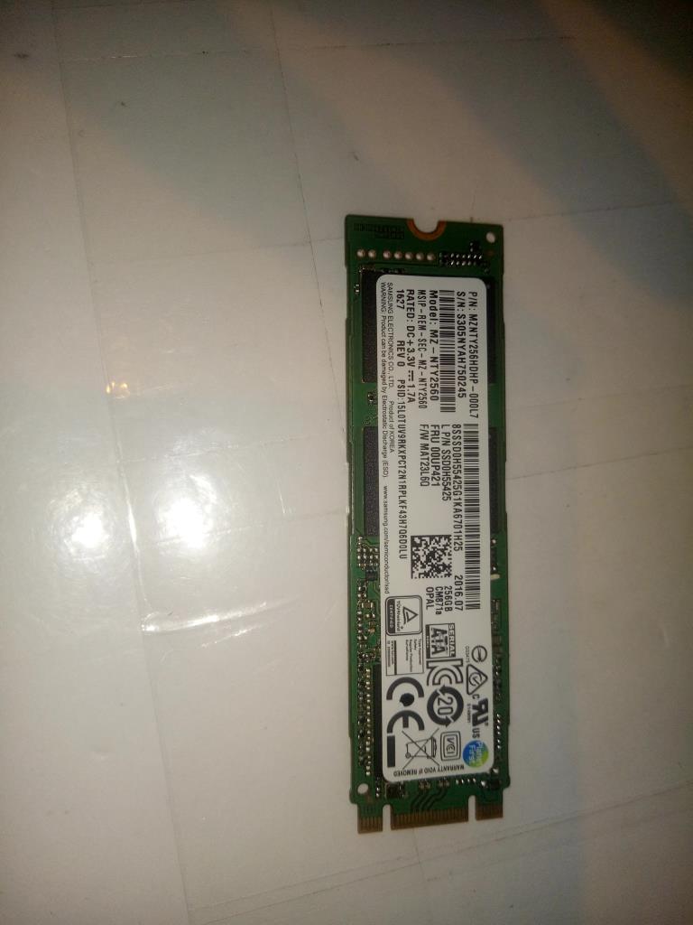 Lenovo Harddrive - 00UP421