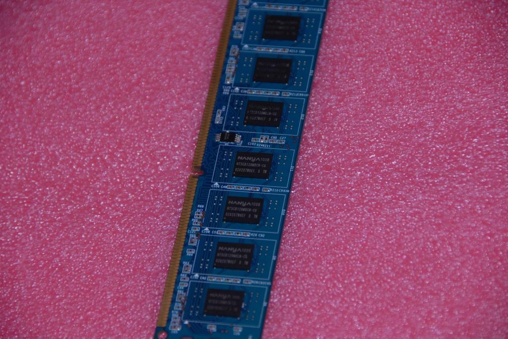 Lenovo 1007187 Ddr3 2G Nan R Nt5Cb128M8Cn-Cg