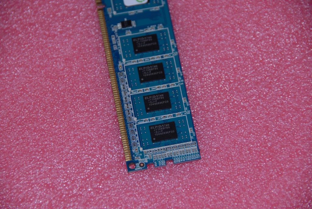 Lenovo Ddriii 1G Elp R J1108Bfbg 15U - 1006980