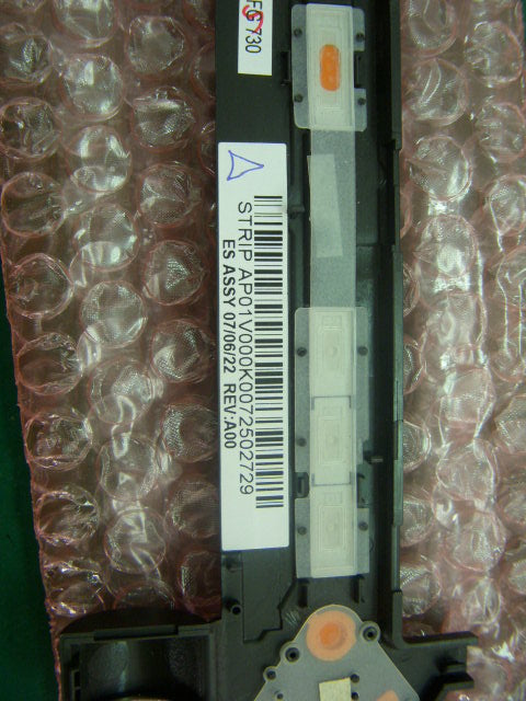 Lenovo 31030786 Assembly Keyboard Cover Y410 I