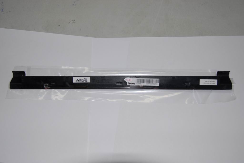 Lenovo 31034363 Lt32P Lcd Bezel 60.4Y711.001