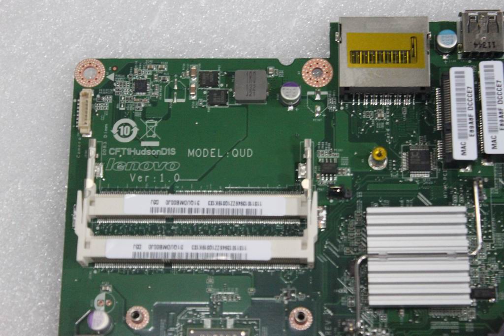 Lenovo Mb C325 A Hudson Uma 1.65G Cpu - 11013949