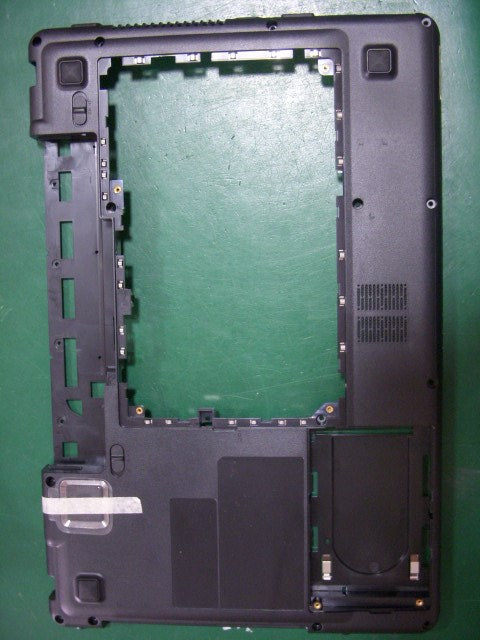 Lenovo 31036823 Case Kiwb1 Lower W/Tv