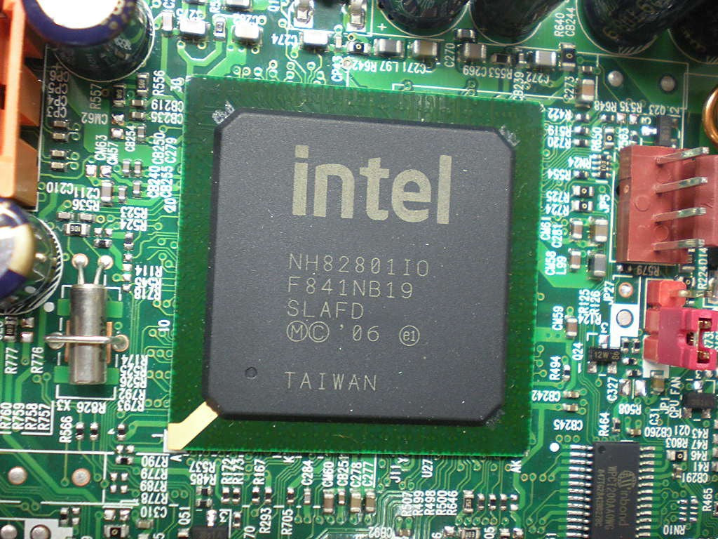 Lenovo System Boards - 46R8689