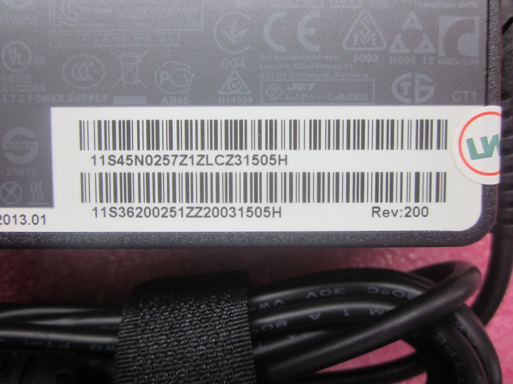 Lenovo Ad Ac Adapters - 45N0258
