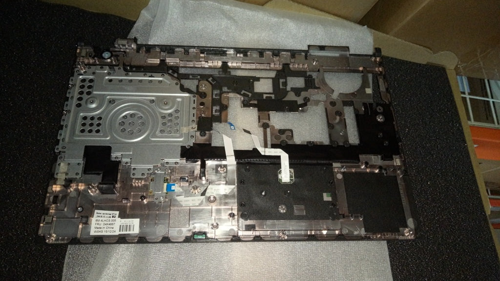 Lenovo Kp Kybd Bezels And Palmrests - 04X4887