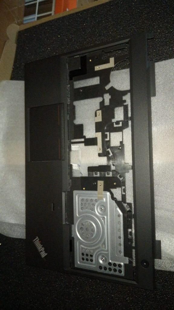 Lenovo Kp Kybd Bezels And Palmrests - 04X4887