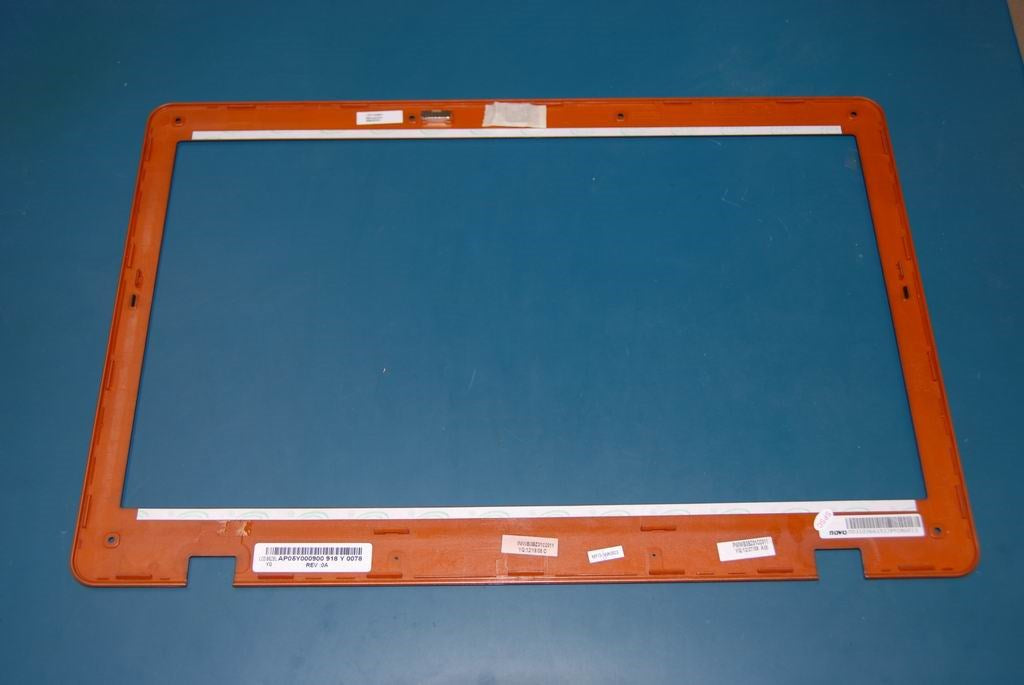 Lenovo 31036619 Lcd Bezel Kiwb3 16