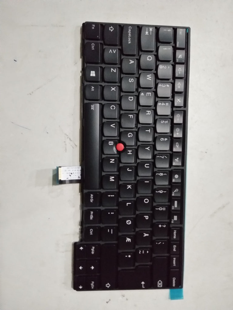Lenovo Nb Keyboard Keyboard N/Bl Ltn - 01EP046