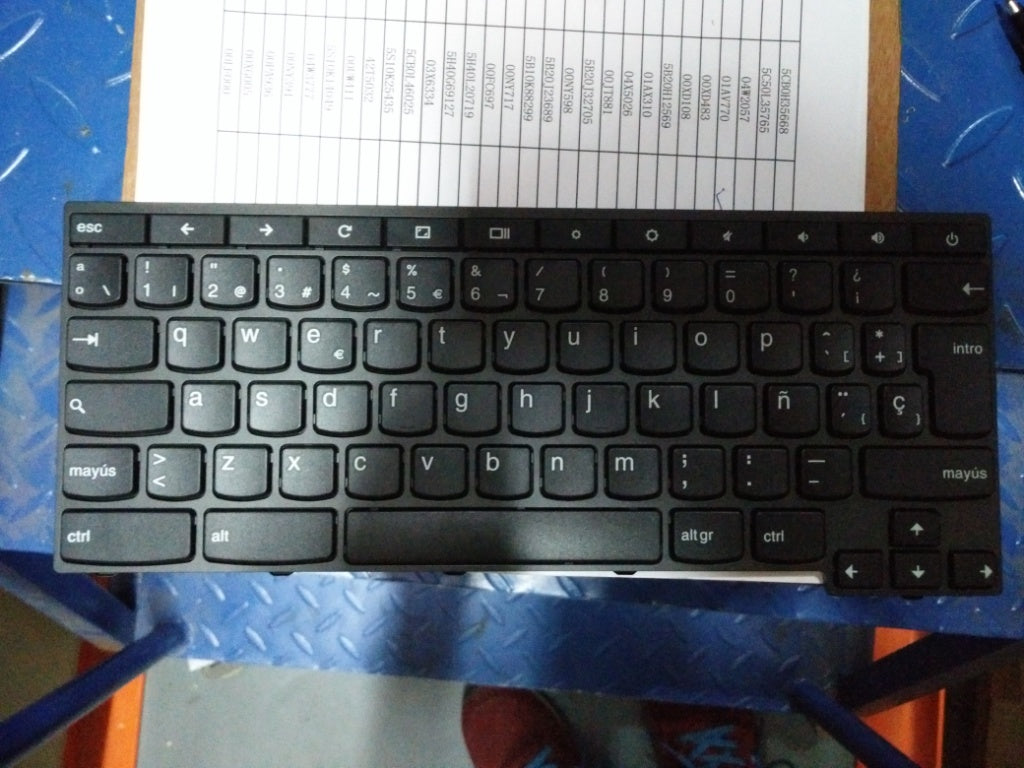 Lenovo Ki Keyboards Internal - 01AV770