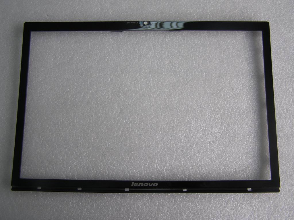 Lenovo 31033133 F51 Lcd Bezel 154W 13Gne32Ap03