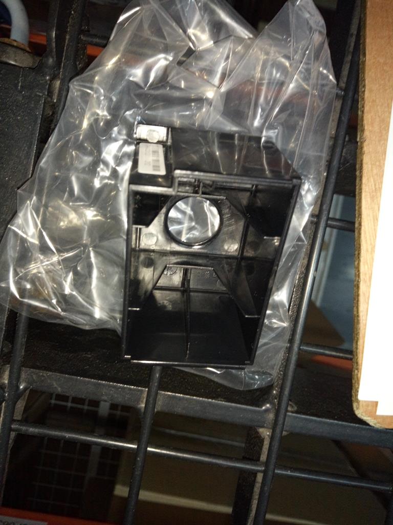Lenovo Chassis 1U 8*2.5 Chassis Base - 03X3866