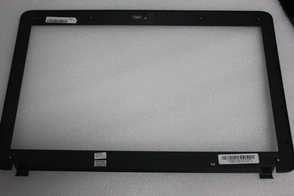 Lenovo 31047552 Bezel Kl3F Lcd Assembly 39Kl3L