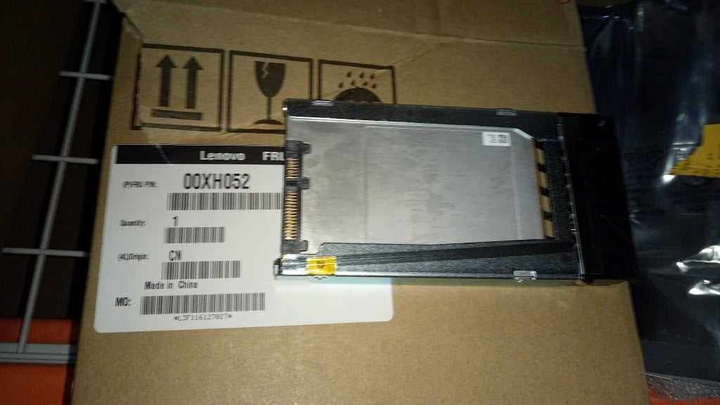 Lenovo Sd Solid State Drives - 00XH052