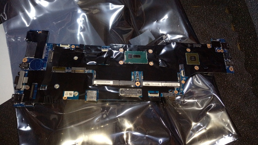 Lenovo Pl System Boards - 00UR120