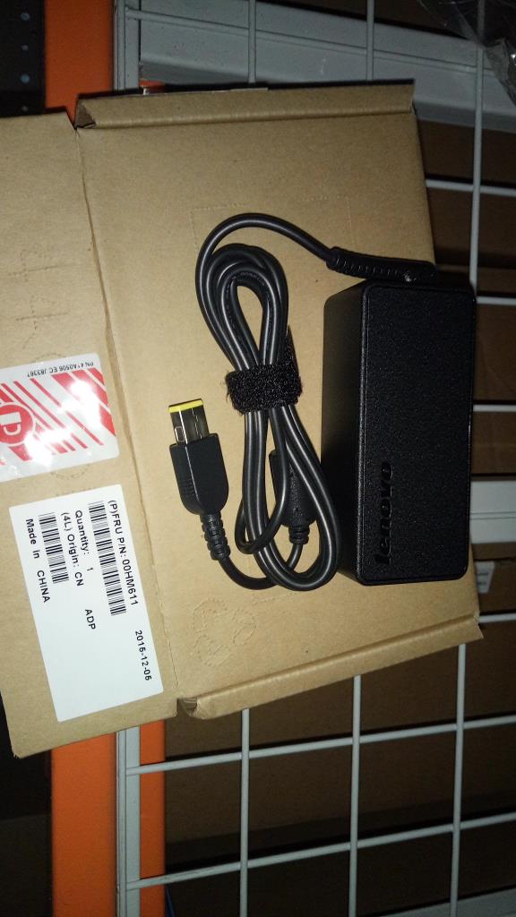 Lenovo 00HM611 Ad Ac Adapters