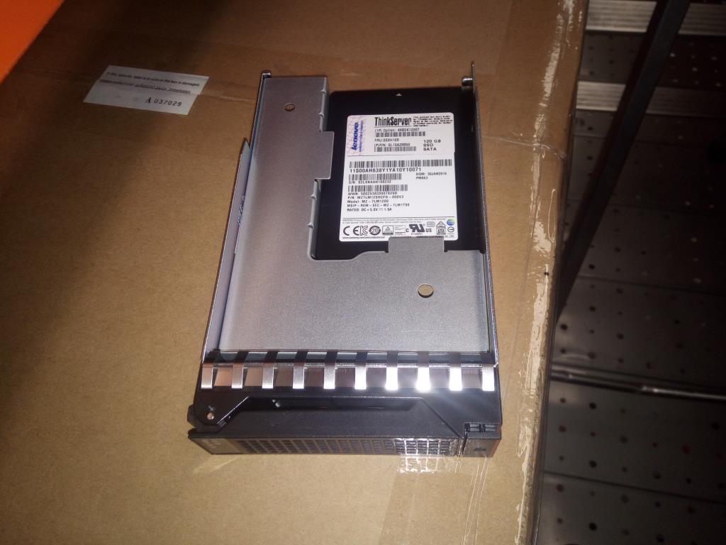 Lenovo Sd Solid State Drives - 00XH108
