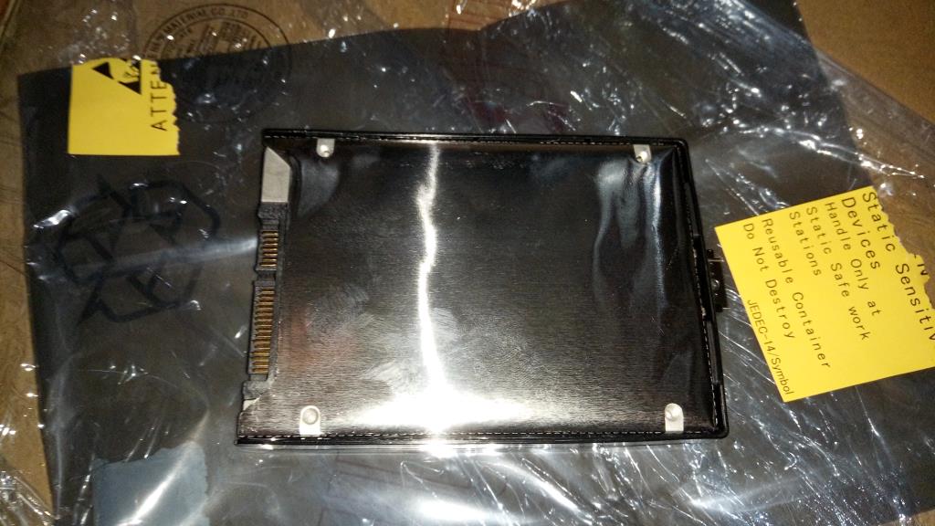 Lenovo 00JT002 Solid State Drives