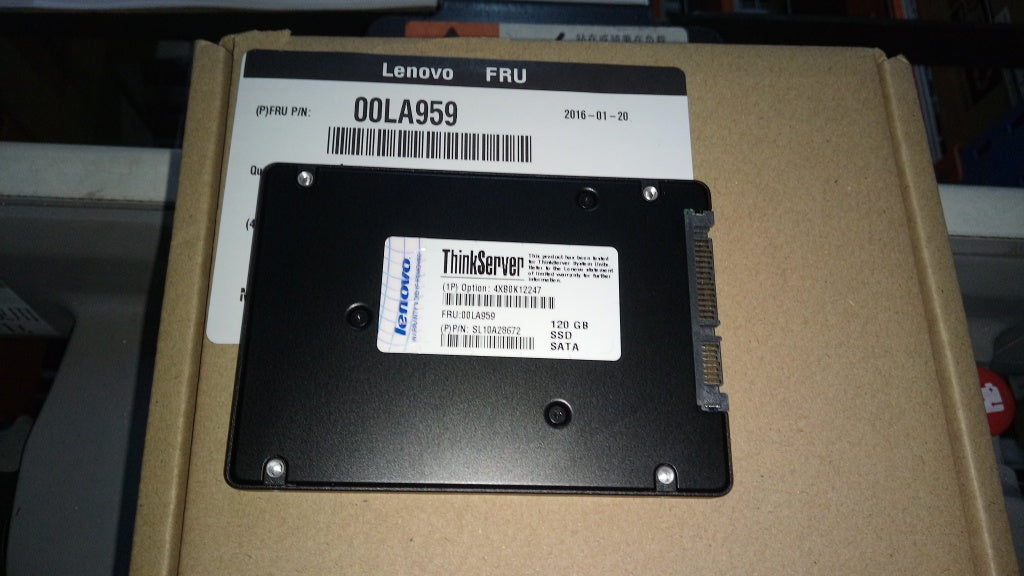 Lenovo Sd Solid State Drives - 00LA959