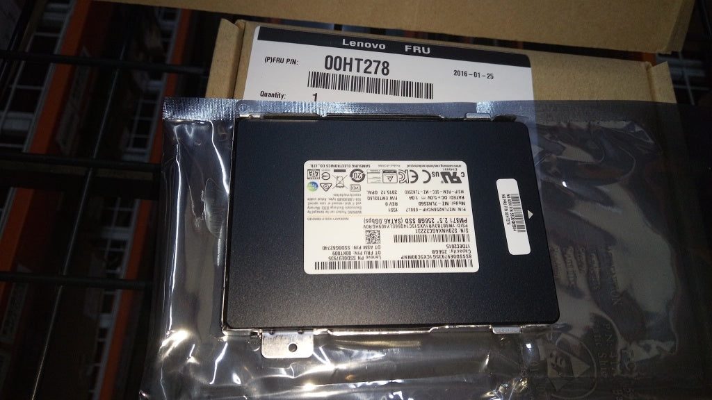 Lenovo Sd Solid State Drives - 00HT278