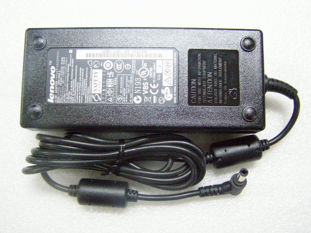 Lenovo Delta 135W 19V 7.11A Adapter - 36001434