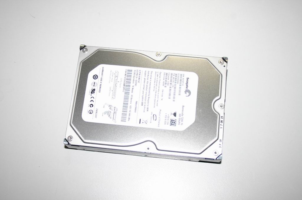 Lenovo 16002590 Seagate St3320820As 320G8M7200