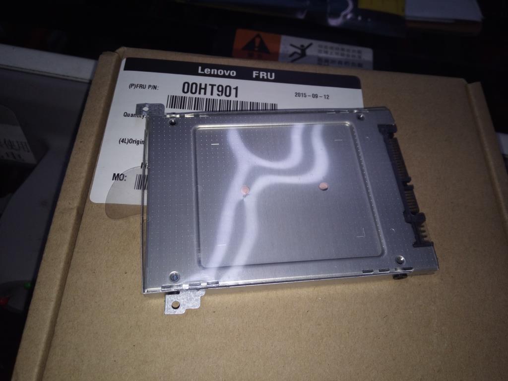 Lenovo Solid State Drives - 00HT901