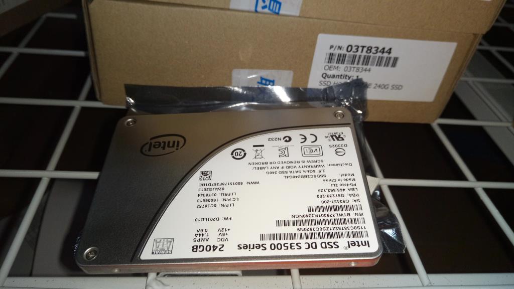 Lenovo Sd Solid State Drives - 03T8344