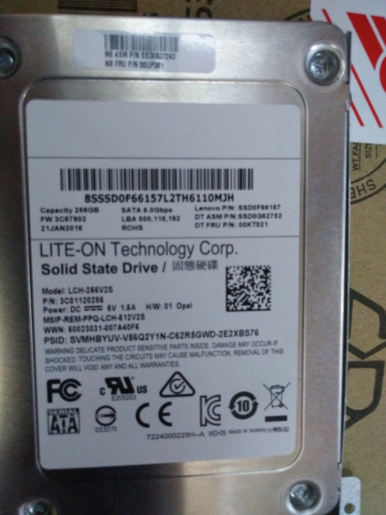 Lenovo 00UP361 Solid State Drive