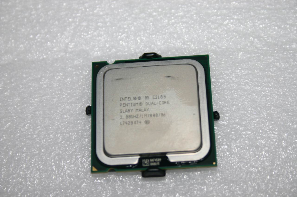 Lenovo Cpu Intel Pdc E2180 2.0/800/1M - 1004838