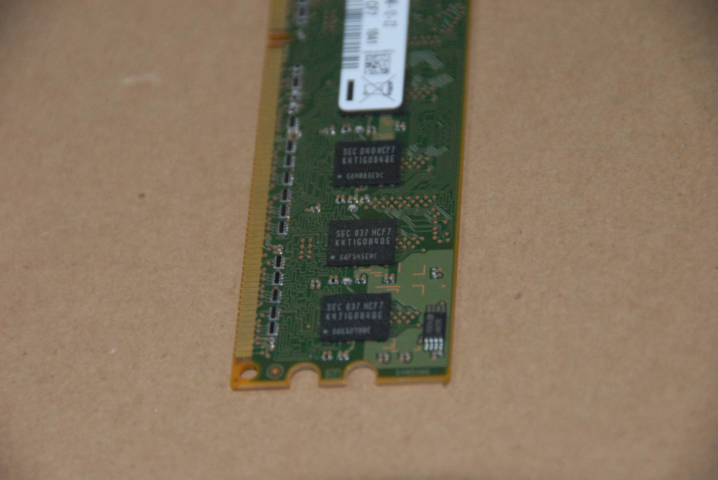 Lenovo Ddrii 1G M378T2863Ehs-Cf700 - 1006164