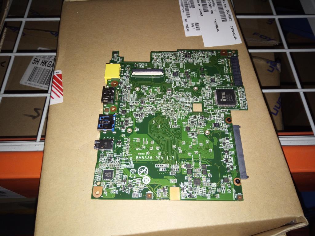 Lenovo Mb - 5B20G94323