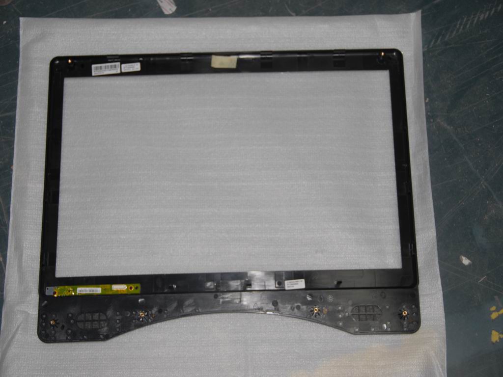 Lenovo 31040149 Front Bezel Crb Black Front Be