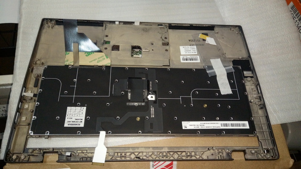 Lenovo Kp Kybd Bezels And Palmrests - 04X6507