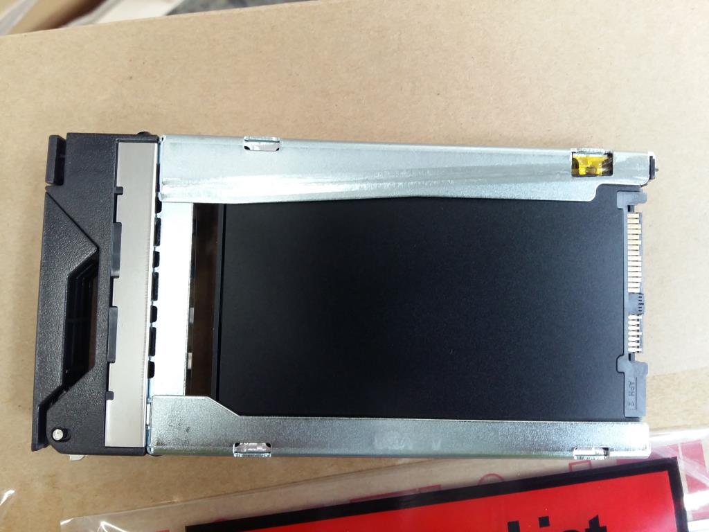 Lenovo Sd Solid State Drives - 00XH047