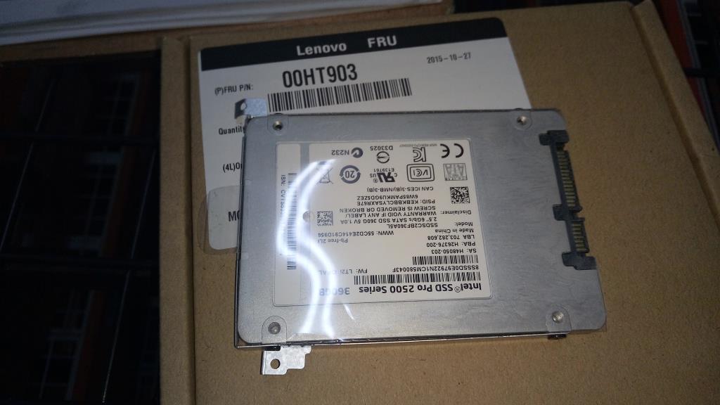 Lenovo Solid State Drives - 00HT903