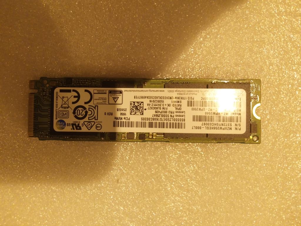 Lenovo 256G,M.2,2280,Pcie3X4,Samsg,Op - 00UP439