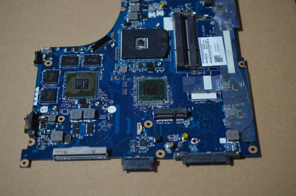 Lenovo Mb Qiqy6 W8P 2G 45W W/Bt/Bl - 90001158
