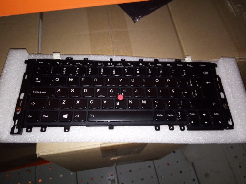 Lenovo Ki Keyboards Internal - 04Y2920