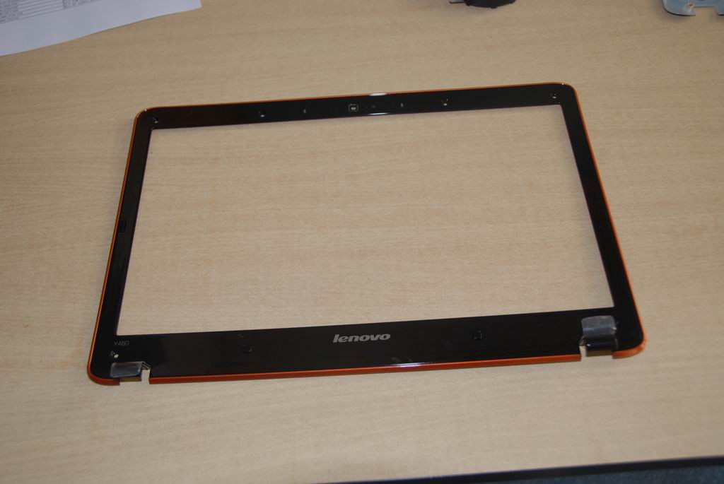 Lenovo 31042939 Bezel Kl2 Lcd Assembly Sp