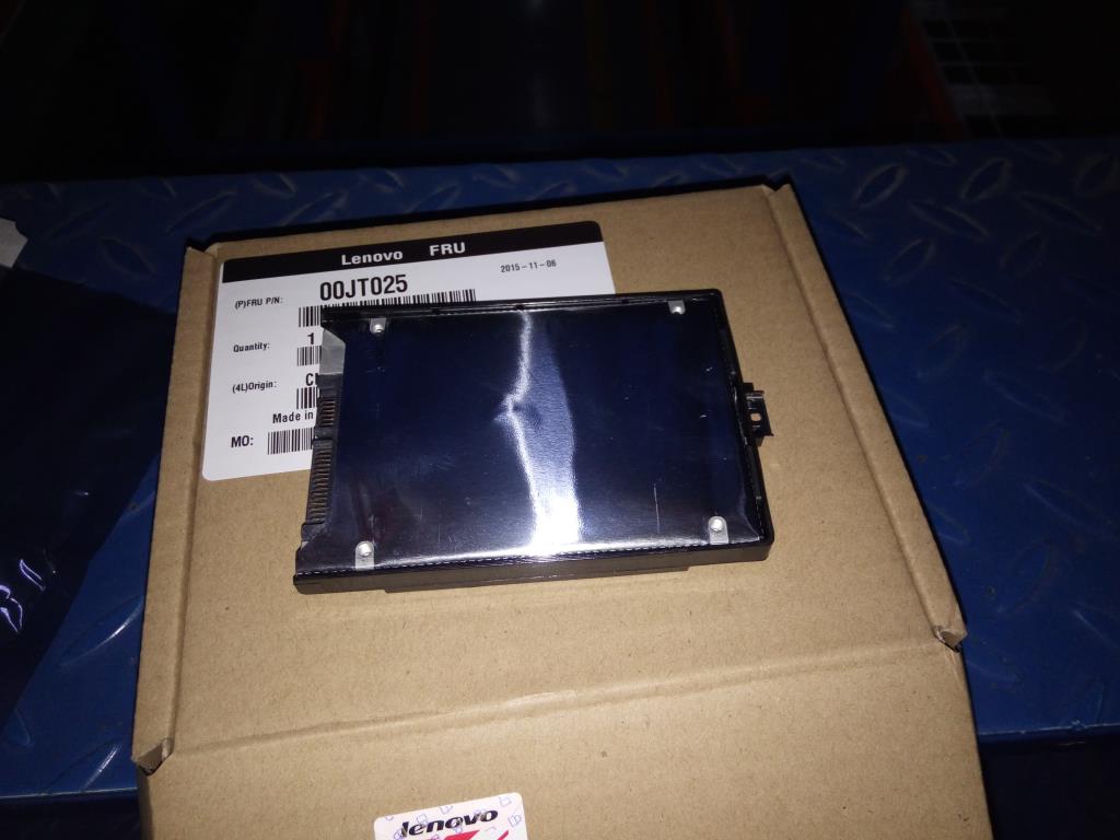 Lenovo Sd Solid State Drives - 00JT025